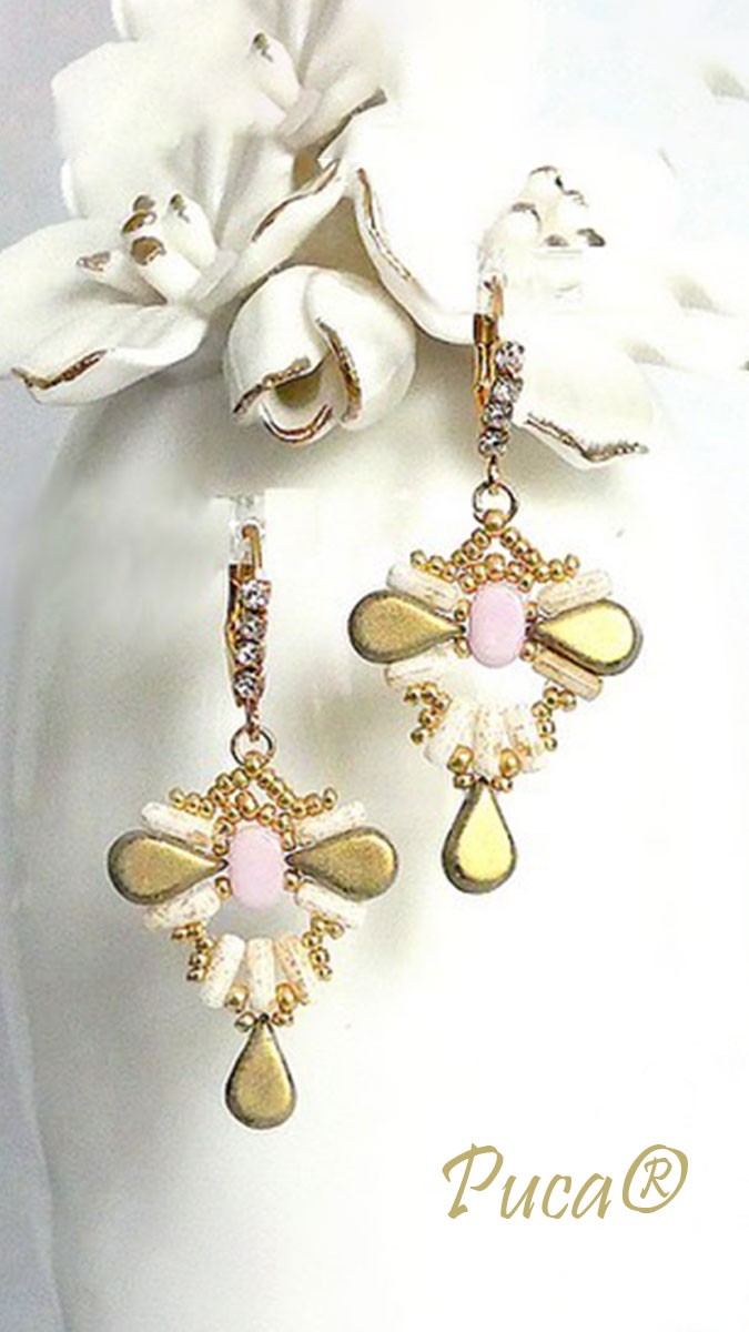 Schema  Aïna earrings with Amos by Puca® beads