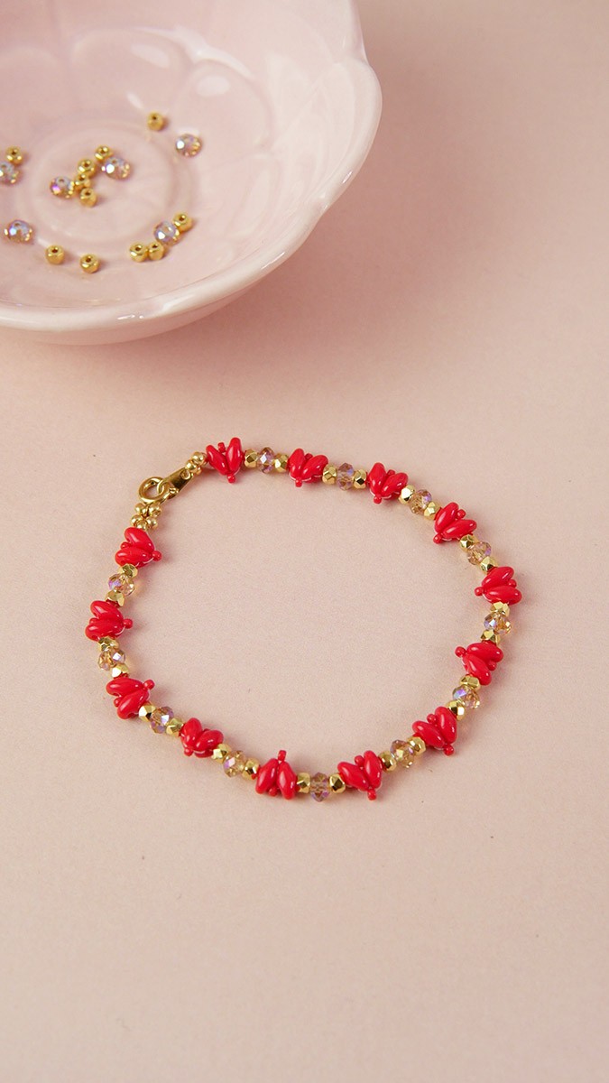Schema Superduo red pearl hearts bracelet Schema Superduo red pearl hearts bracelet