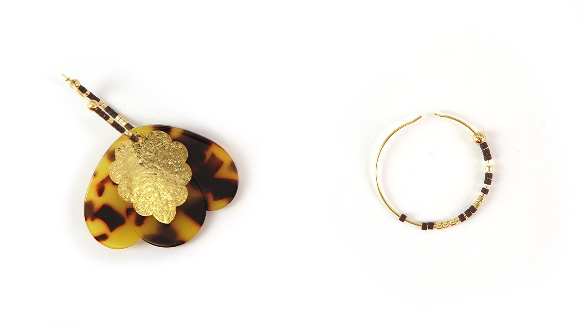 3-petal earrings in acetate and gold leaves : Step 2 3-petal earrings in acetate and gold leaves : Step 2