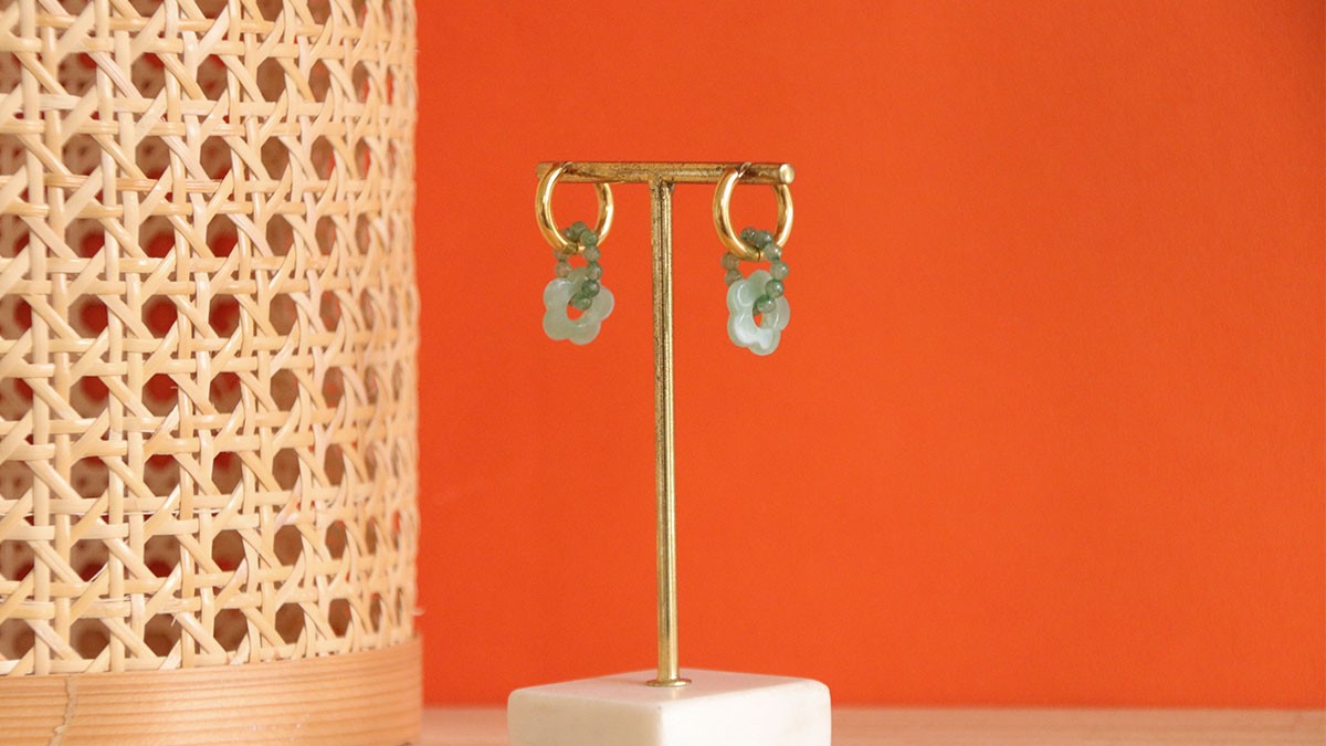 Earrings with mini flowers and natural stones