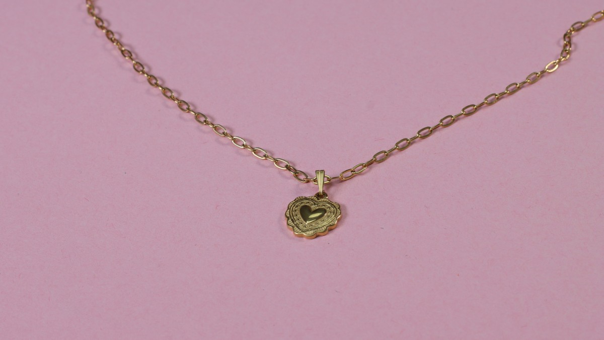 Multi-row necklace with chains and pearly pearls : Step 8