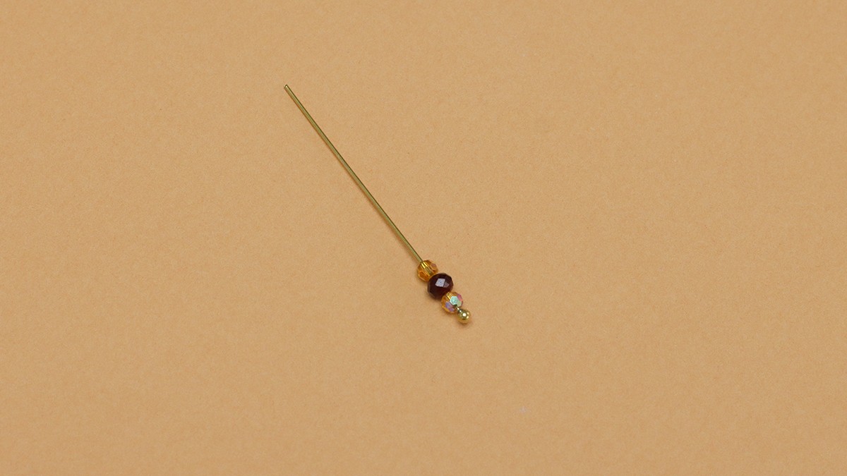 Earrings with customizable tassels : Step 1 Earrings with customizable tassels : Step 1