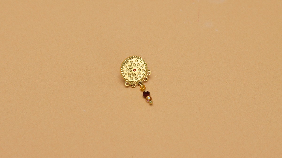 Earrings with customizable tassels : Step 3 Earrings with customizable tassels : Step 3