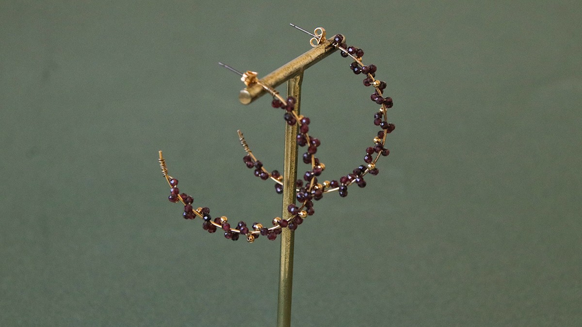 Schema Gold-plated stainless steel hoop earrings in Garnet Schema Gold-plated stainless steel hoop earrings in Garnet