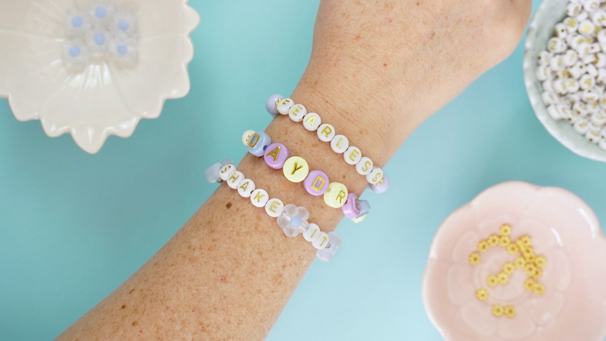 1989 style friendship bracelets