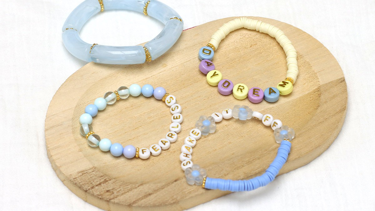 Schema  1989 style friendship bracelets