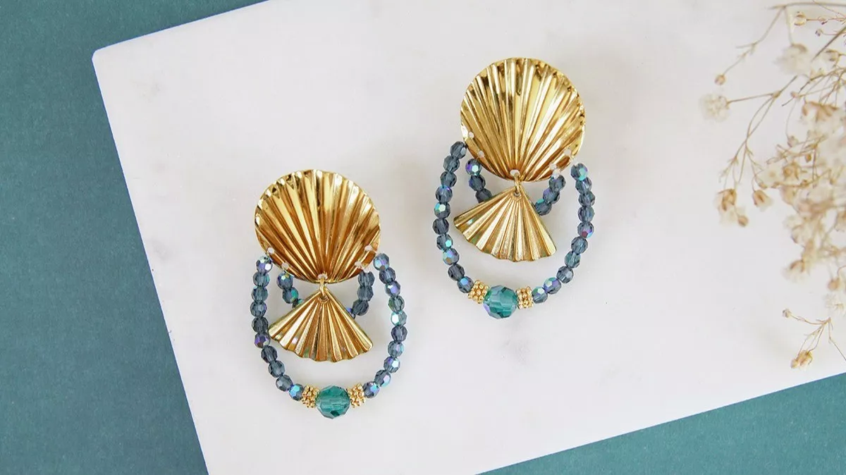 Gold-plated Preciosa fan and pearl earrings