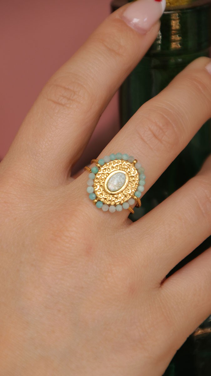 Schema Oval ring with cabochon and natural stones Schema Oval ring with cabochon and natural stones