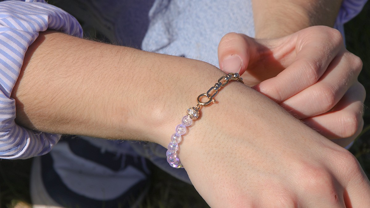 Schema Half bracelet with transparent bubble beads and chain Schema Half bracelet with transparent bubble beads and chain