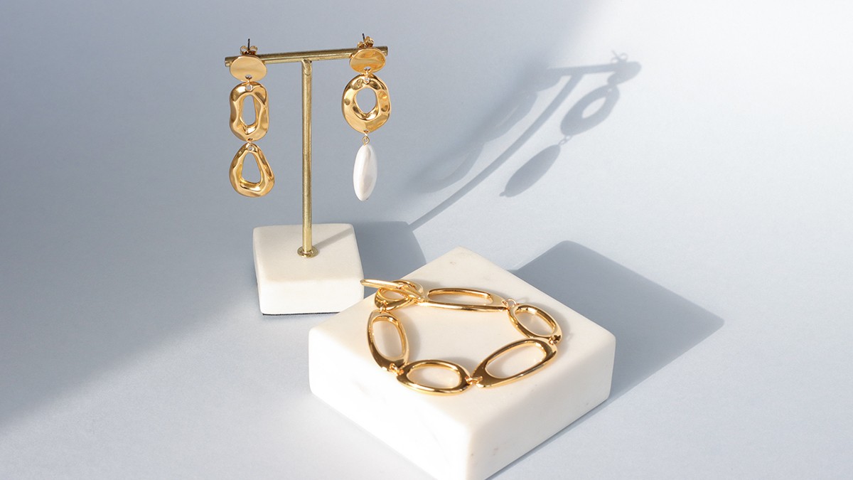 Bubble Jewelry - Asymmetrical link bracelet and earrings