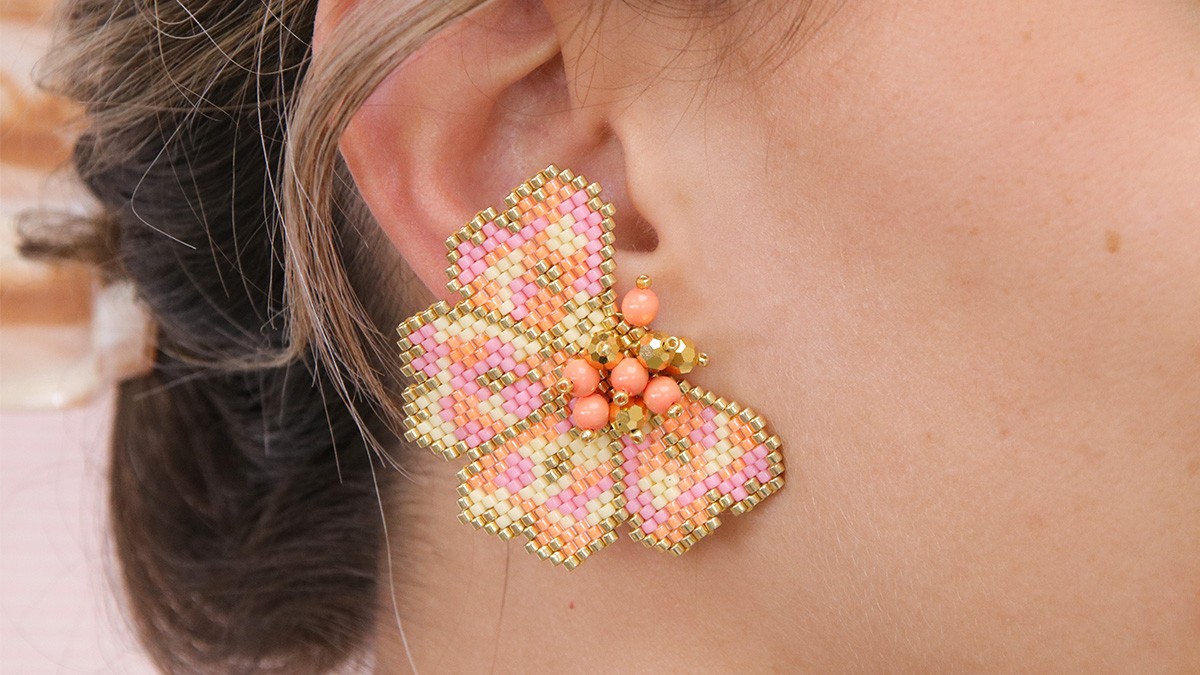 Schema Brick Stitch weaving flower earrings Schema Brick Stitch weaving flower earrings