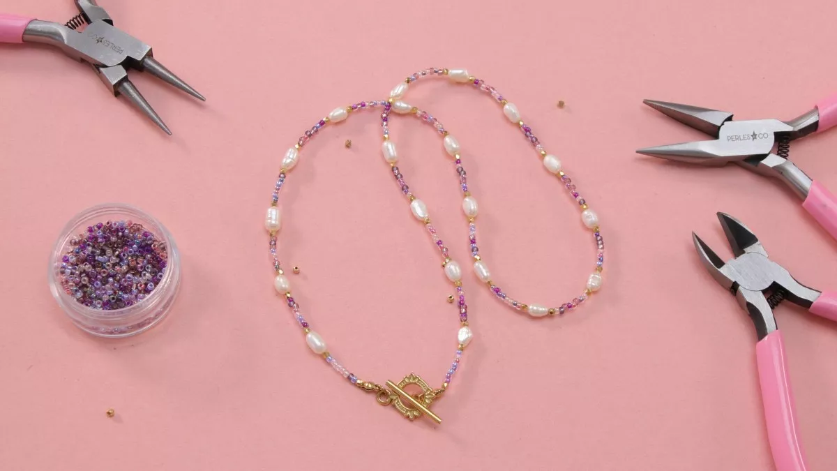 Schema  Miyuki freshwater pearl and seed bead necklace