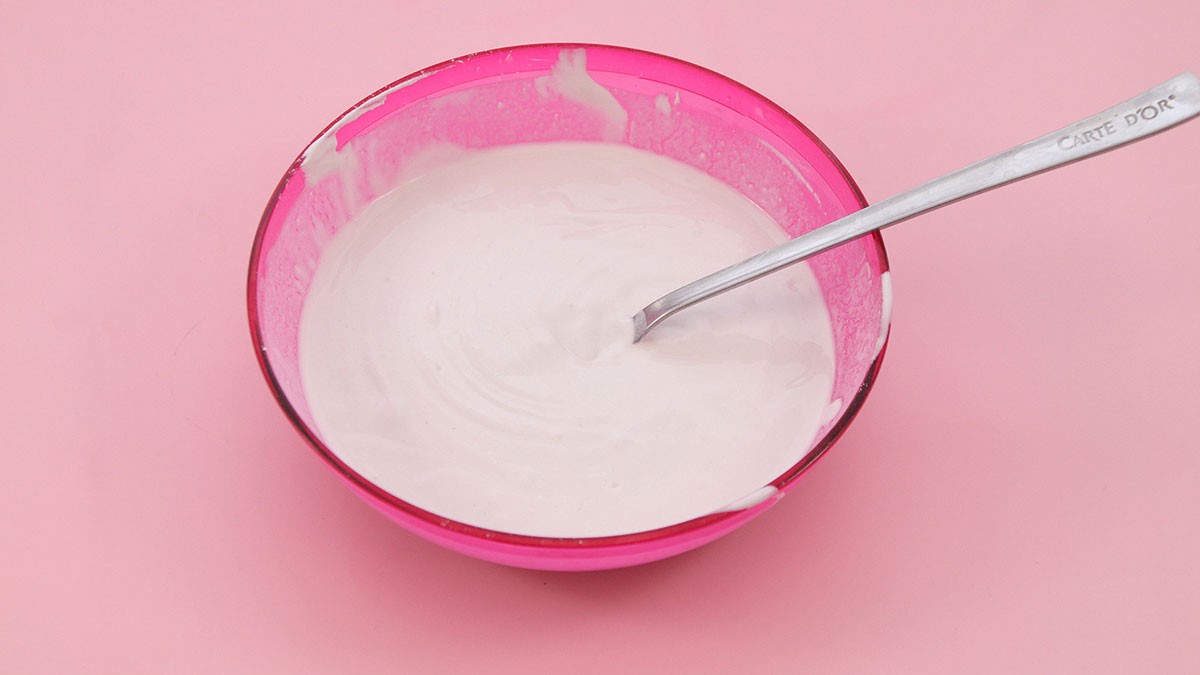 Raysin powdered flower creoles and box : Step 1