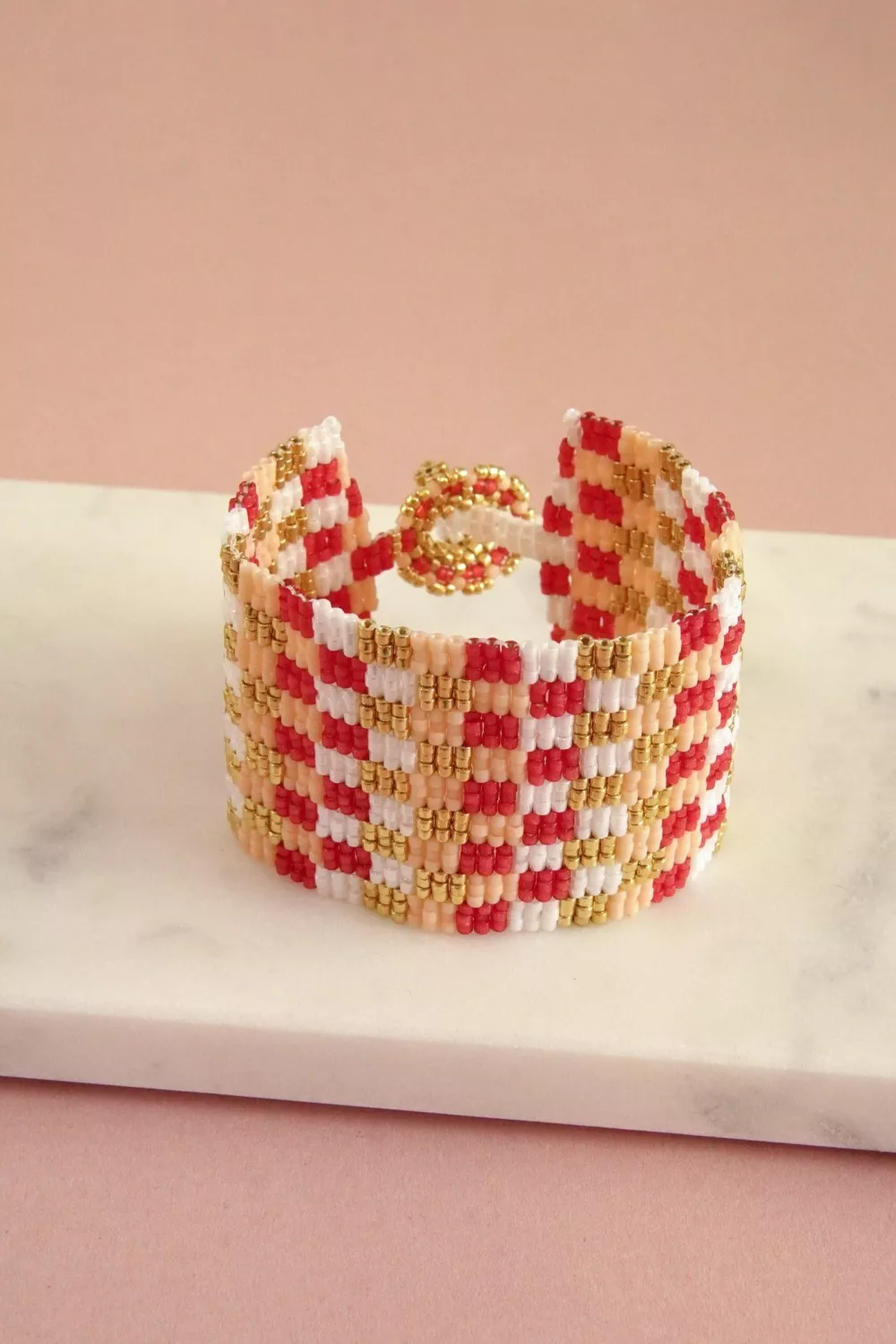 Miyuki triple check Peyote bracelet with pearl clasp