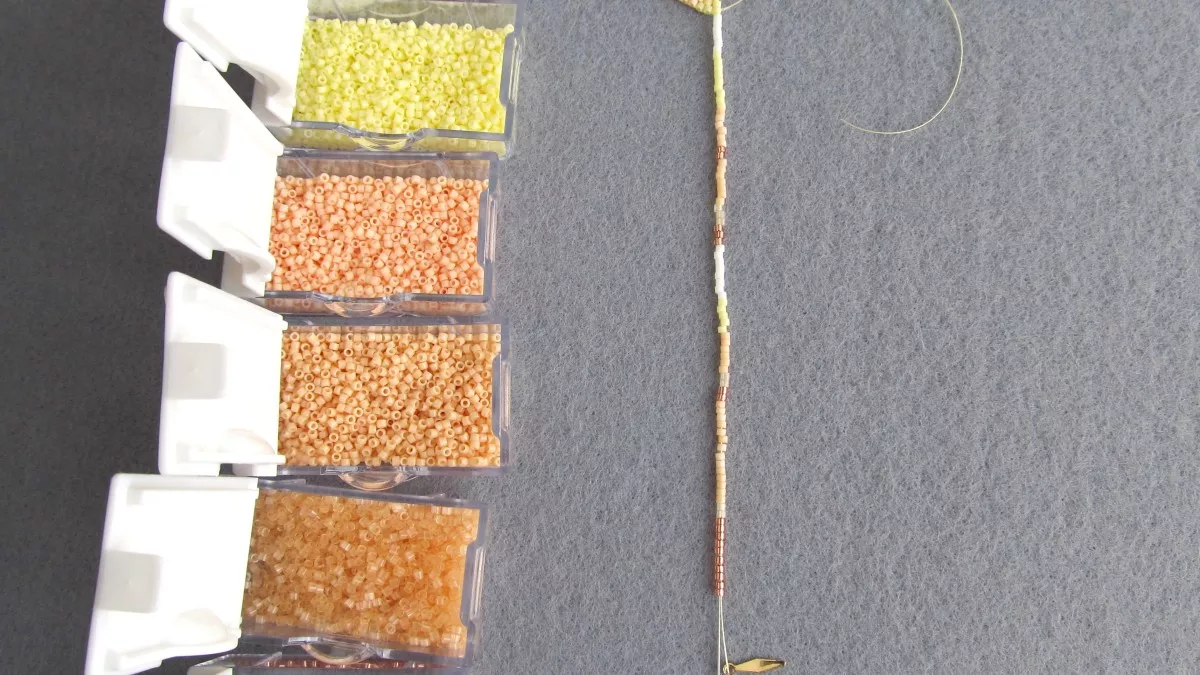 Miyuki pearl fringe earrings : Step 4