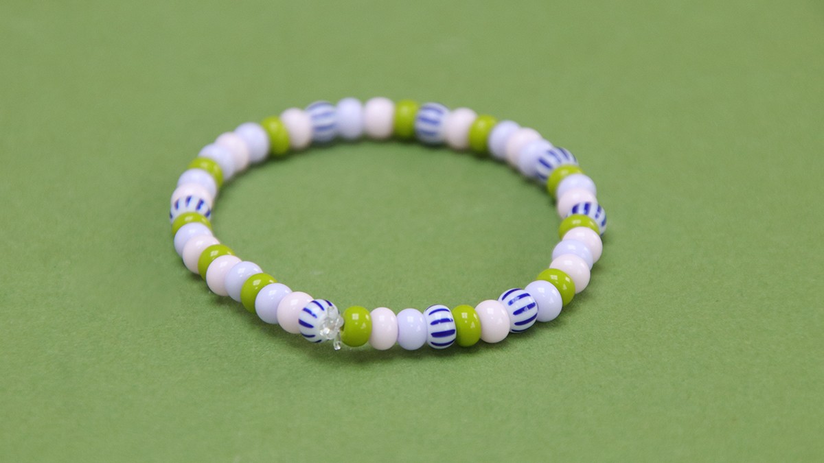 Mother/daughter duo bracelet in seed beads : Step 6 Mother/daughter duo bracelet in seed beads : Step 6