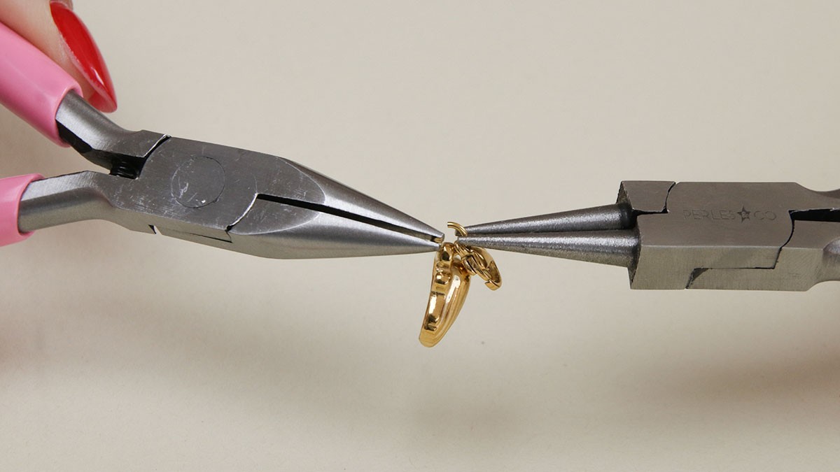 Interchangeable charms necklace : Step 5