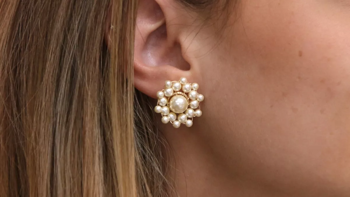 Vintage pearl earrings