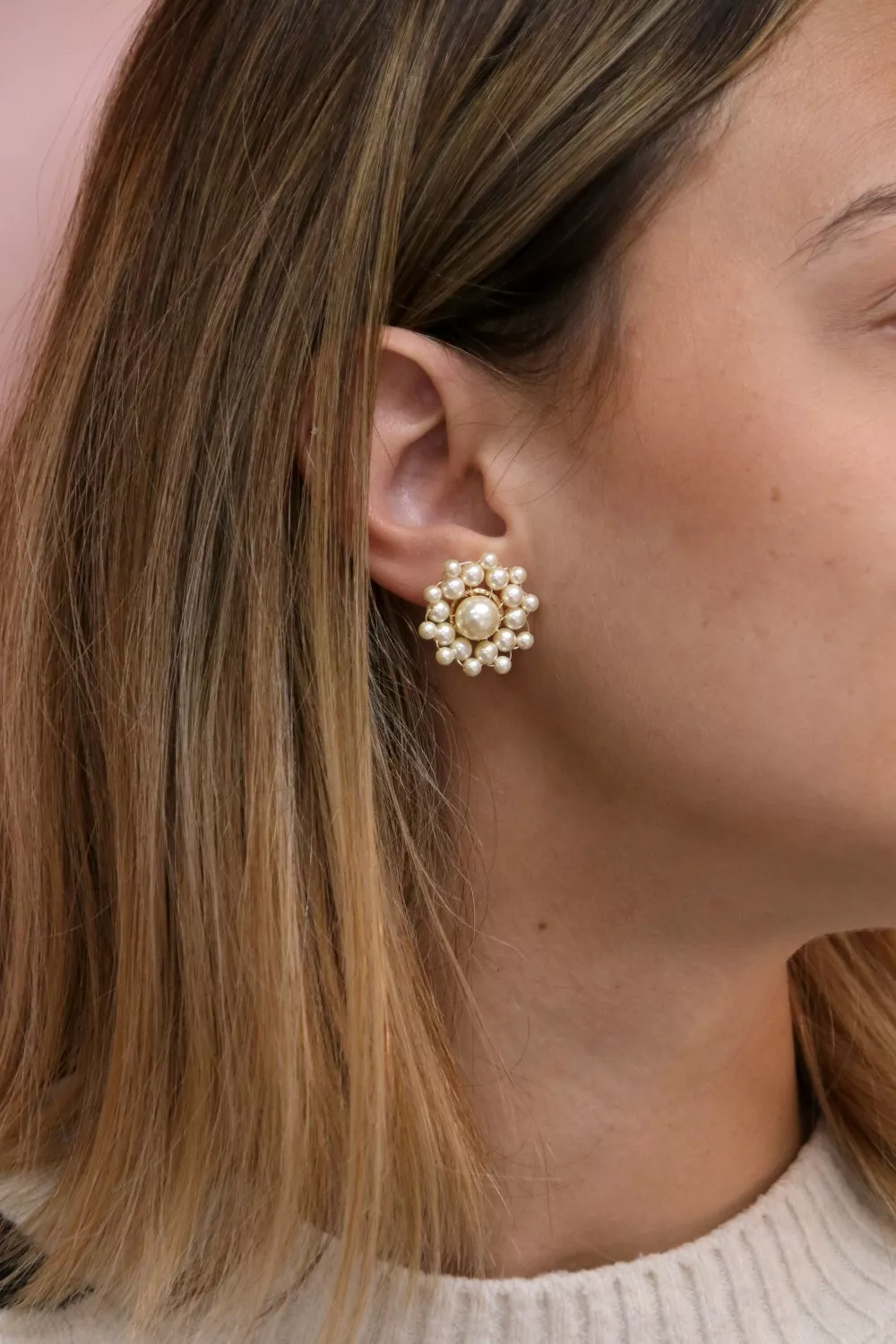 Schema  Vintage pearl earrings