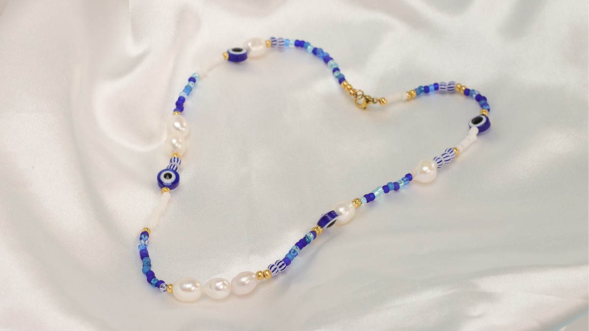 Schema  White and blue pearl necklace for summer - Miyuki stones and freshwater pearls