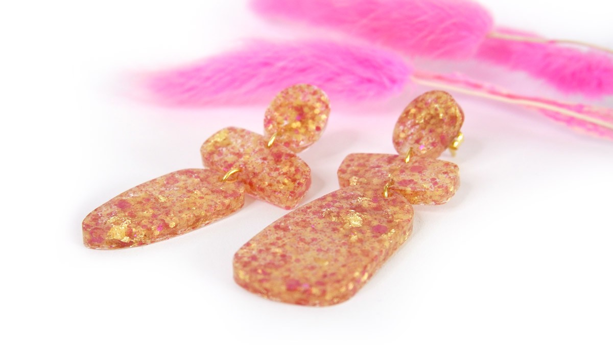 Schema  Earrings in epoxy resin and glitter