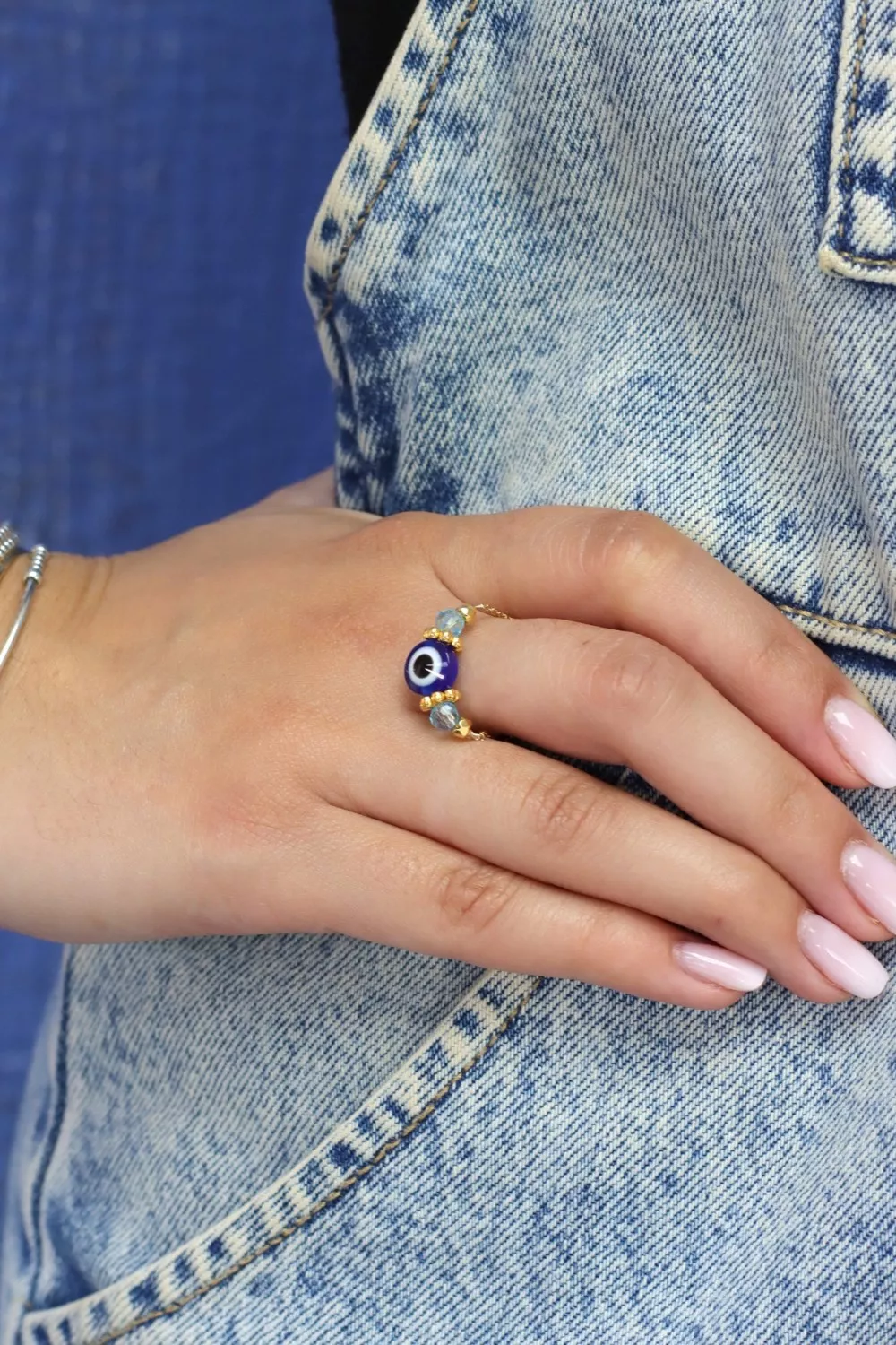 Schema Lucky eye pearl ring and chain Schema Lucky eye pearl ring and chain