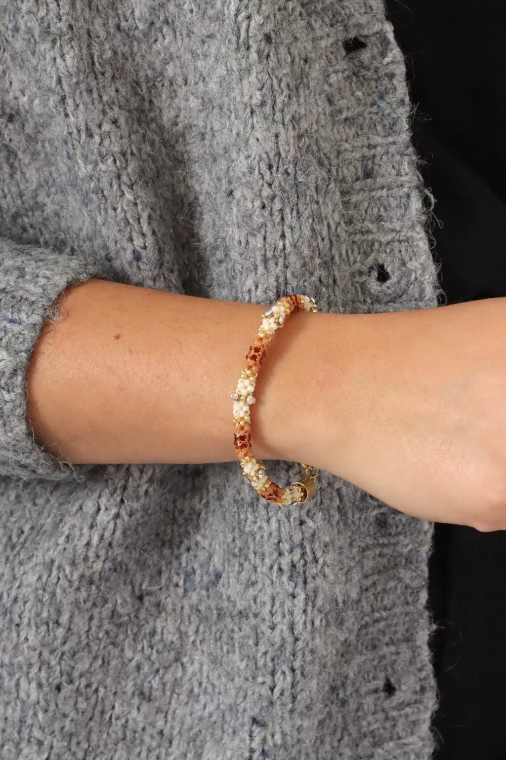 Schema CRAW stitch bracelet in seed beads Schema CRAW stitch bracelet in seed beads