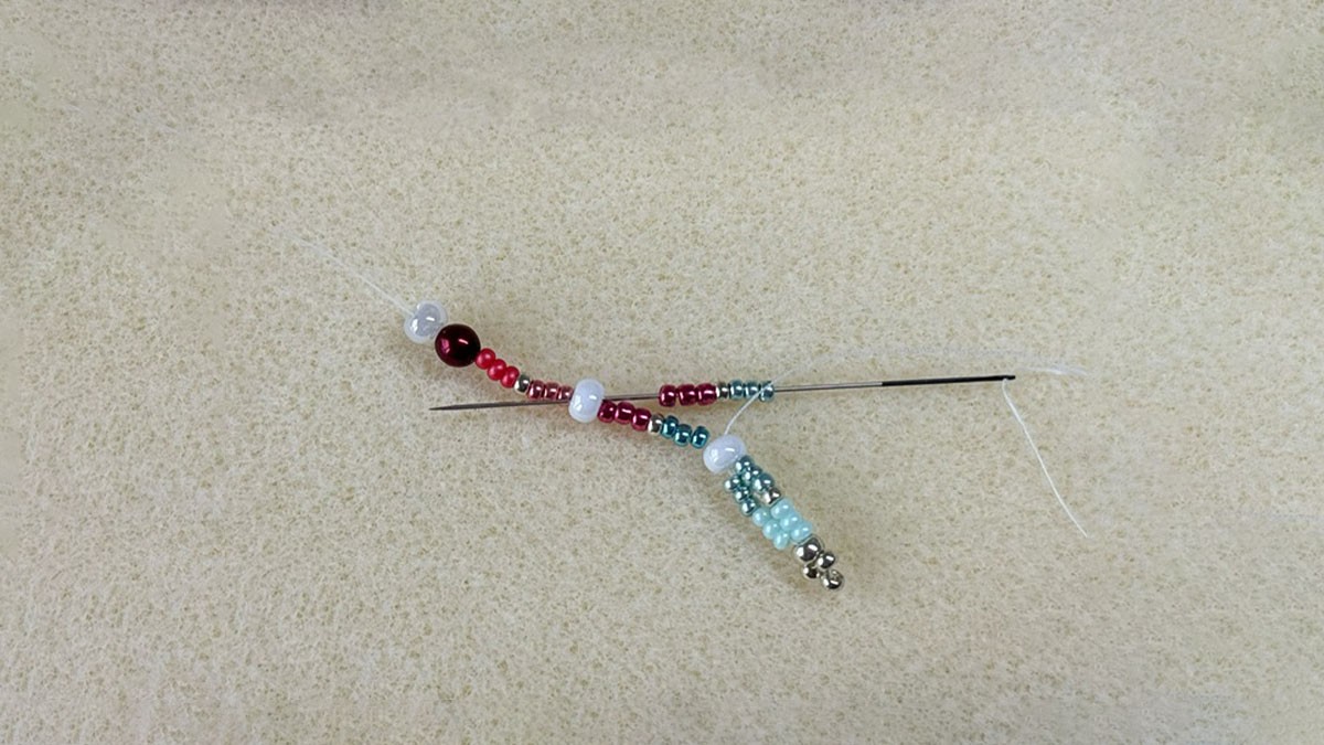 11/0 seed beads netting necklace : Step 4 11/0 seed beads netting necklace : Step 4