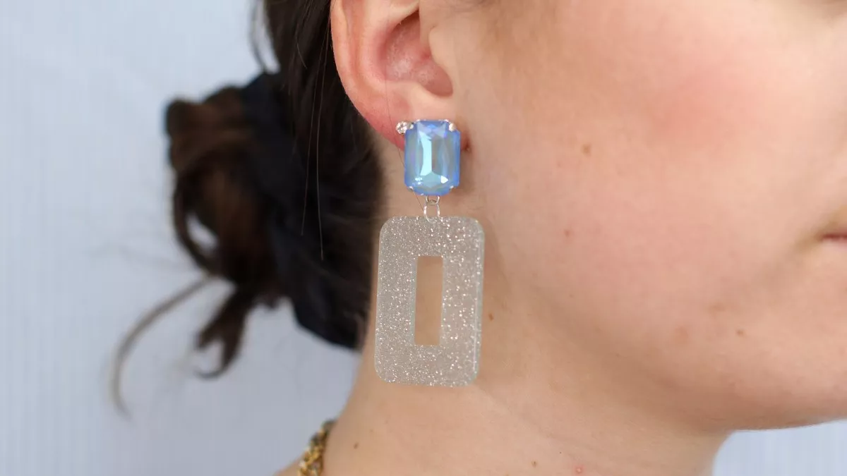 Rectangular silver glitter earrings
