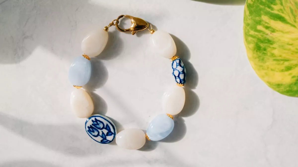 Schema  Ceramic beaded bracelets and blue and white XL beads