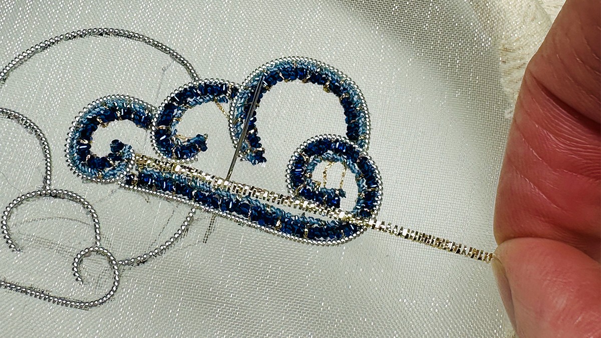 Misty Moon Jewelry Brooch with Cannetille and Kreinik Thread : Step 7 Misty Moon Jewelry Brooch with Cannetille and Kreinik Thread : Step 7