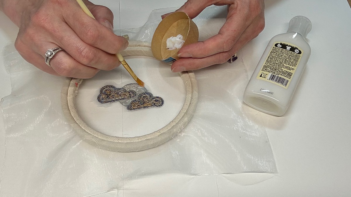 Misty Moon Jewelry Brooch with Cannetille and Kreinik Thread : Step 11 Misty Moon Jewelry Brooch with Cannetille and Kreinik Thread : Step 11