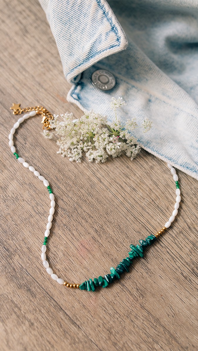 Pearl and chip necklace