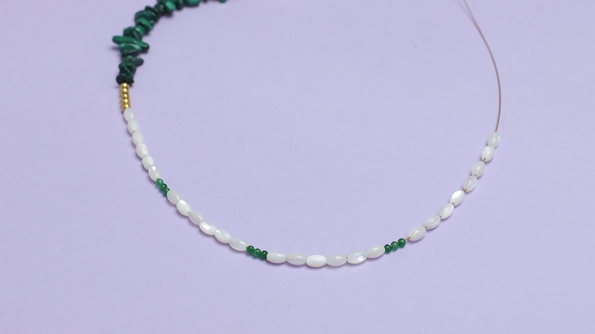 Pearl and chip necklace : Step 4