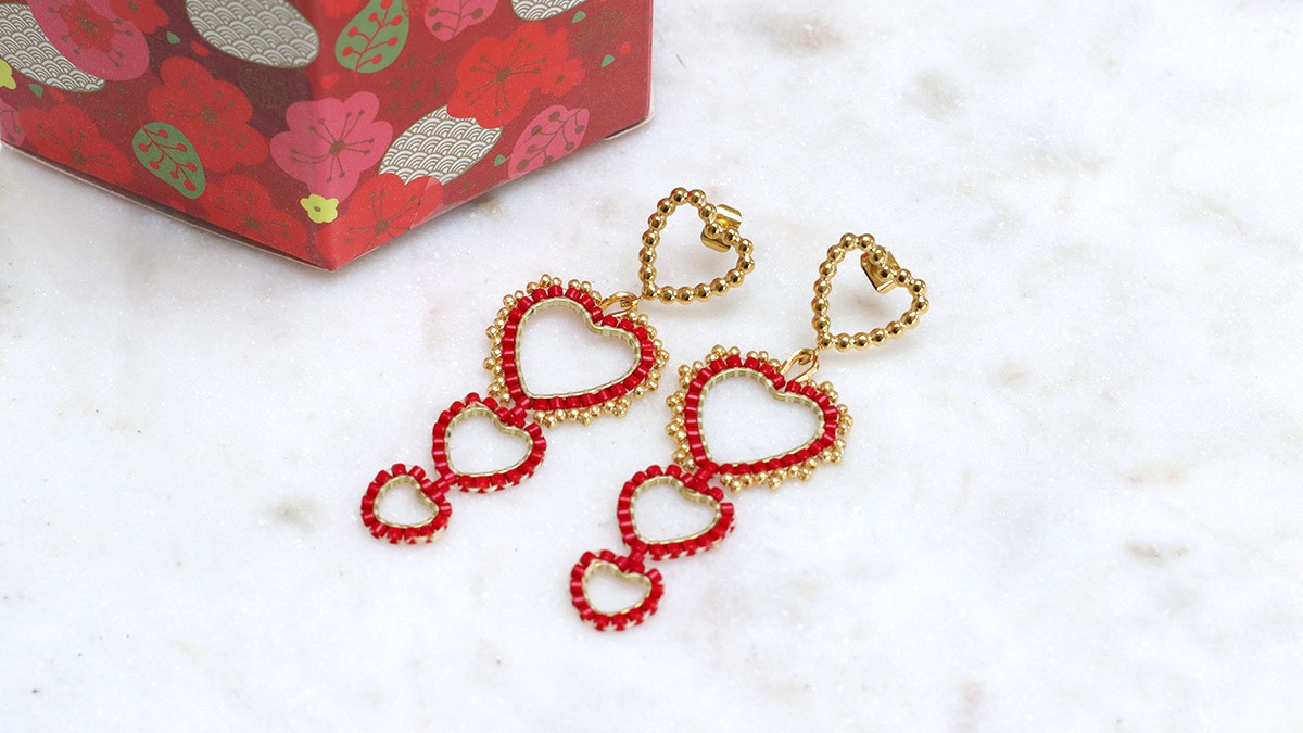 Miyuki heart earrings in Brick Stitch Miyuki heart earrings in Brick Stitch