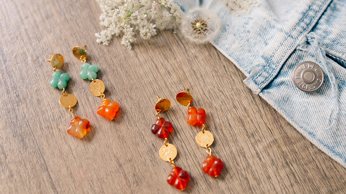 Schema  Carnelian clover pendant earrings