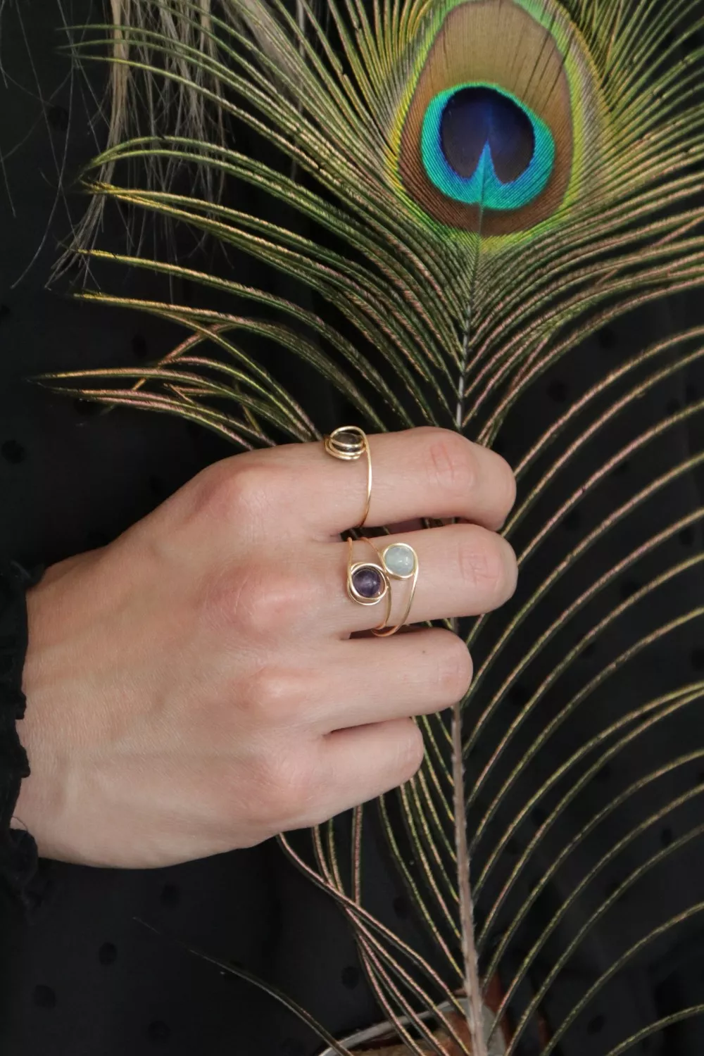 Schema Aquamarine Metal Wire Ring Schema Aquamarine Metal Wire Ring