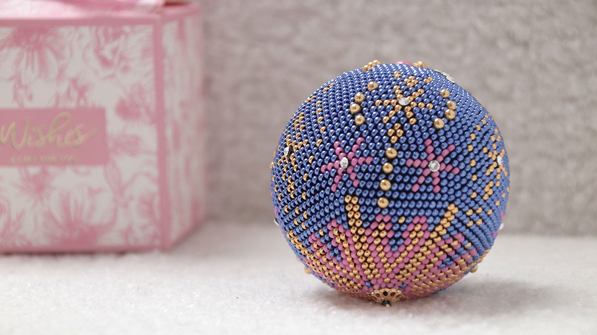 Schema  Blue and pink spiral crochet bauble