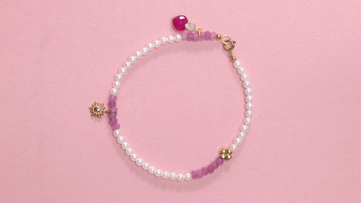 Holiday anklet in pearly pearls : Step 2