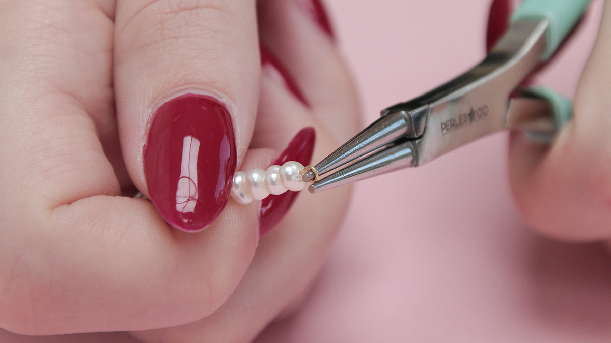 Carabiner charm necklace : Step 1 Carabiner charm necklace : Step 1