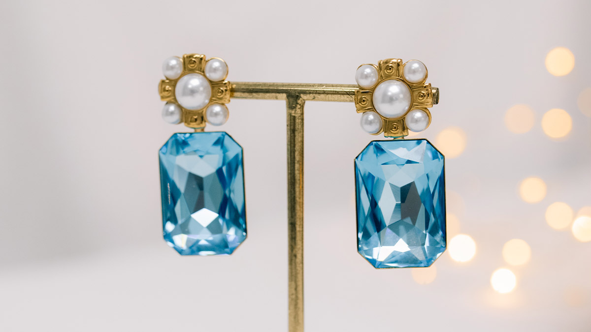 Large Crystal Earrings : Step 3