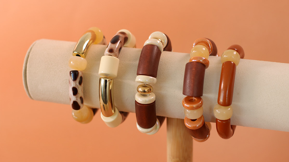 Schema  Leopard and khaki curved tube bead bracelets