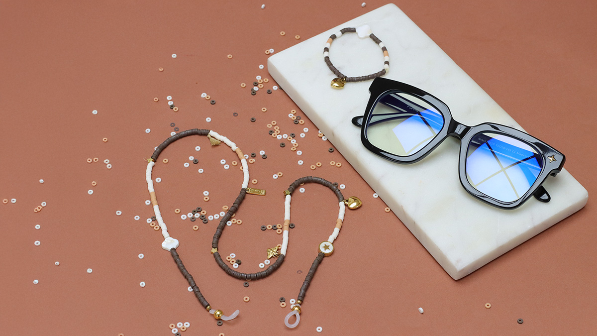 Schema Eyeglass cord with heishi beads Mocha Mousse color Schema Eyeglass cord with heishi beads Mocha Mousse color