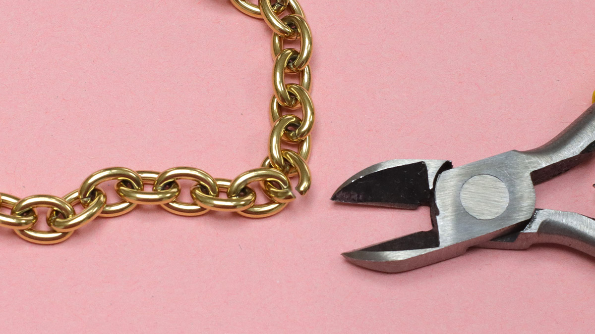 Bag jewel key chain and charms : Step 1