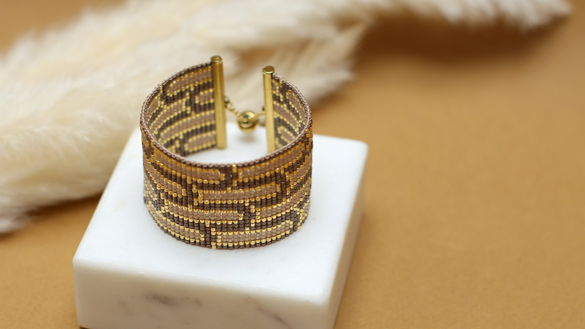 Schema  Miyuki loom bracelet color Mocha Mousse