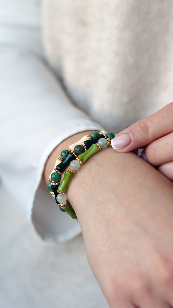 Elastic bracelets beads green tubes