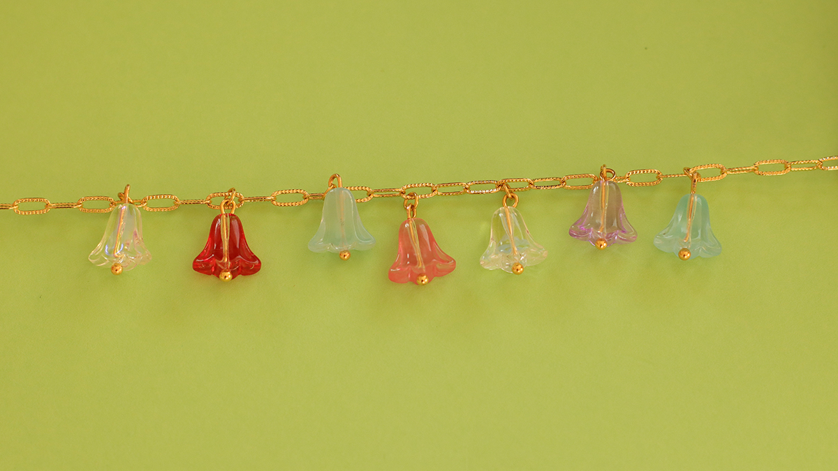 Pink and green necklaces with butterfly pendant and flower beads : Step 11