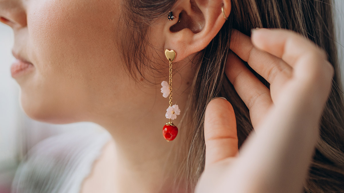 Schema Pomme d'Amour pendant earrings Schema Pomme d'Amour pendant earrings