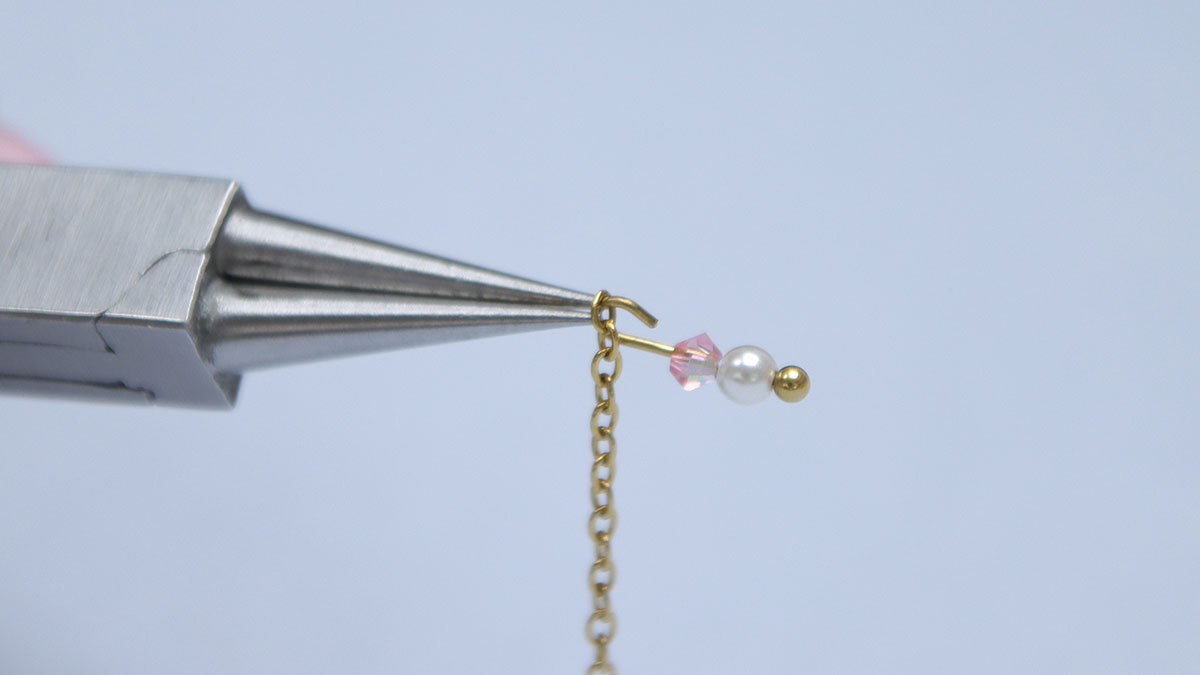 Flower earrings with pearly beads : Step 3 Flower earrings with pearly beads : Step 3