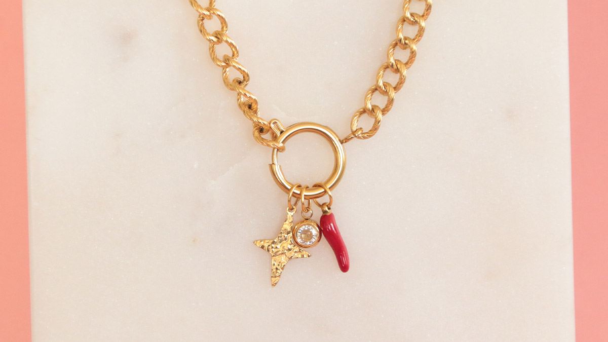 Charms necklace with spring clasp